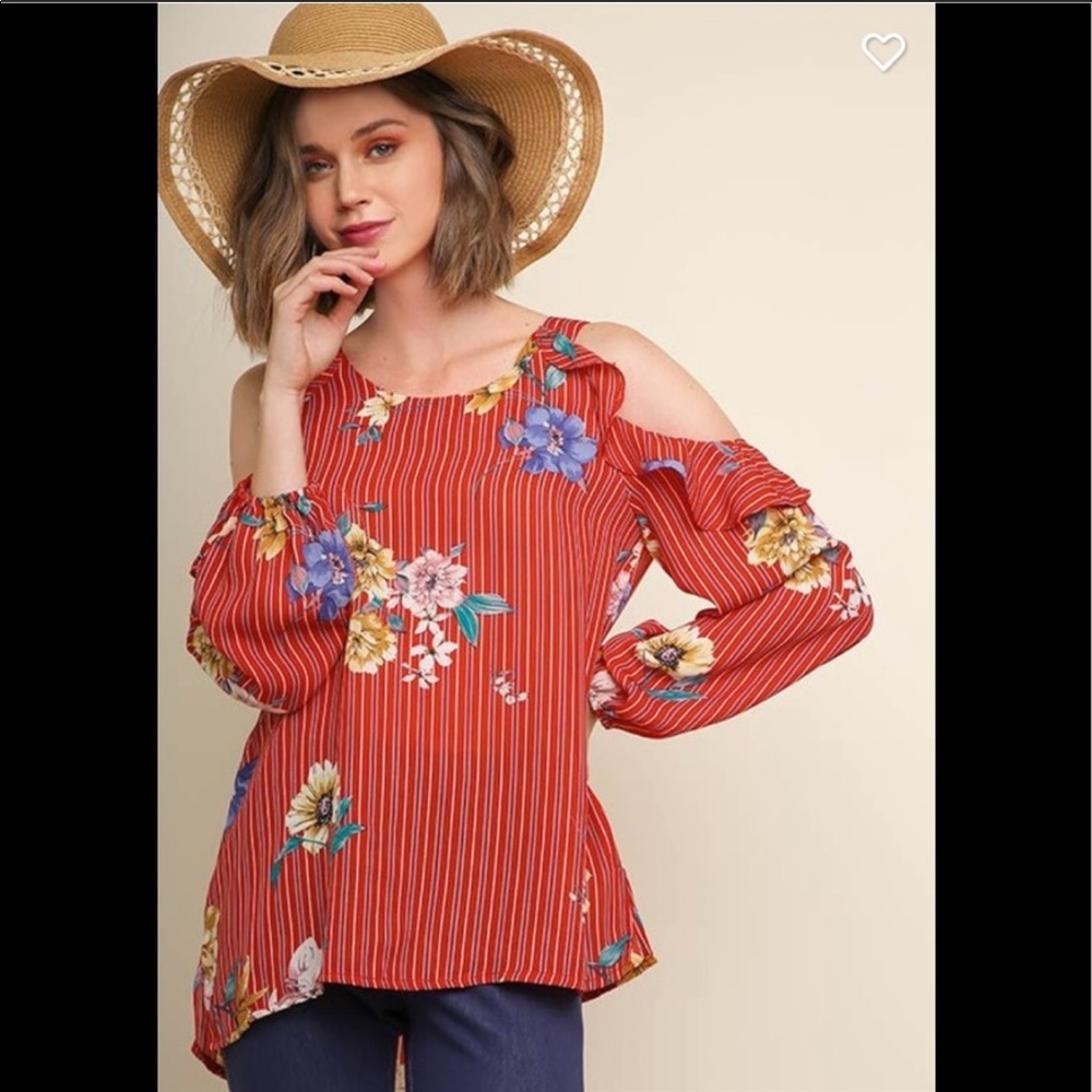 💕Cold Shoulder Red Striped Top - Picture 2 of 5